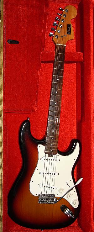 Pearl Stratocaster